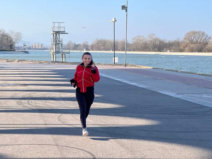 Елина Шикова